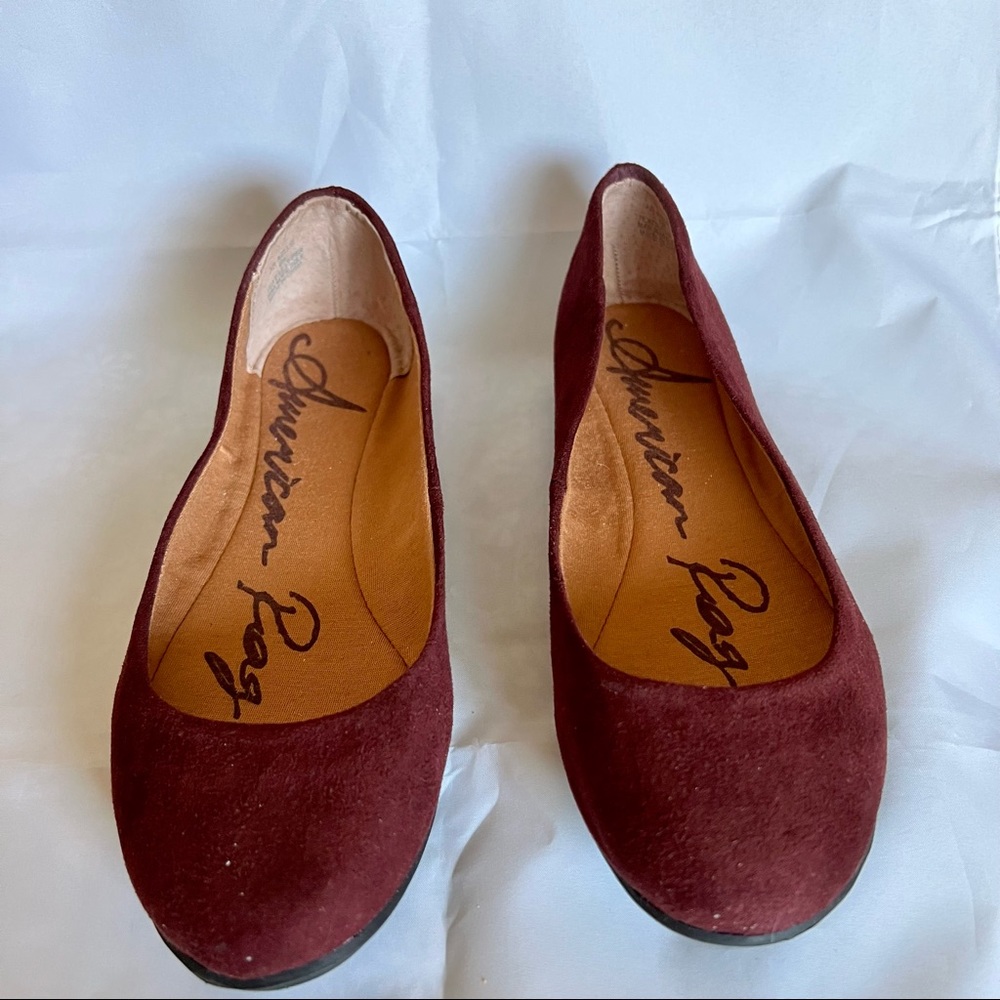 American Rag Cie Flats. Maroon / Burgundy Color sz 6